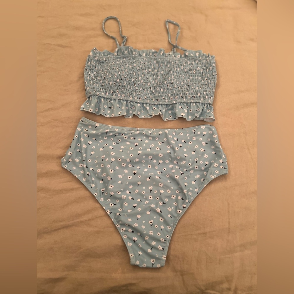 High-Waist Smocked Floral Bikini Set - Light Blue